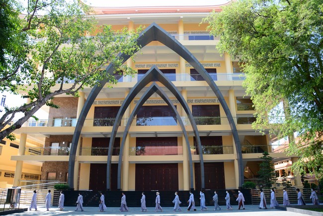 Dharma Talk “Peaceful place to stop ” – The 96th Seven-Day Retreat